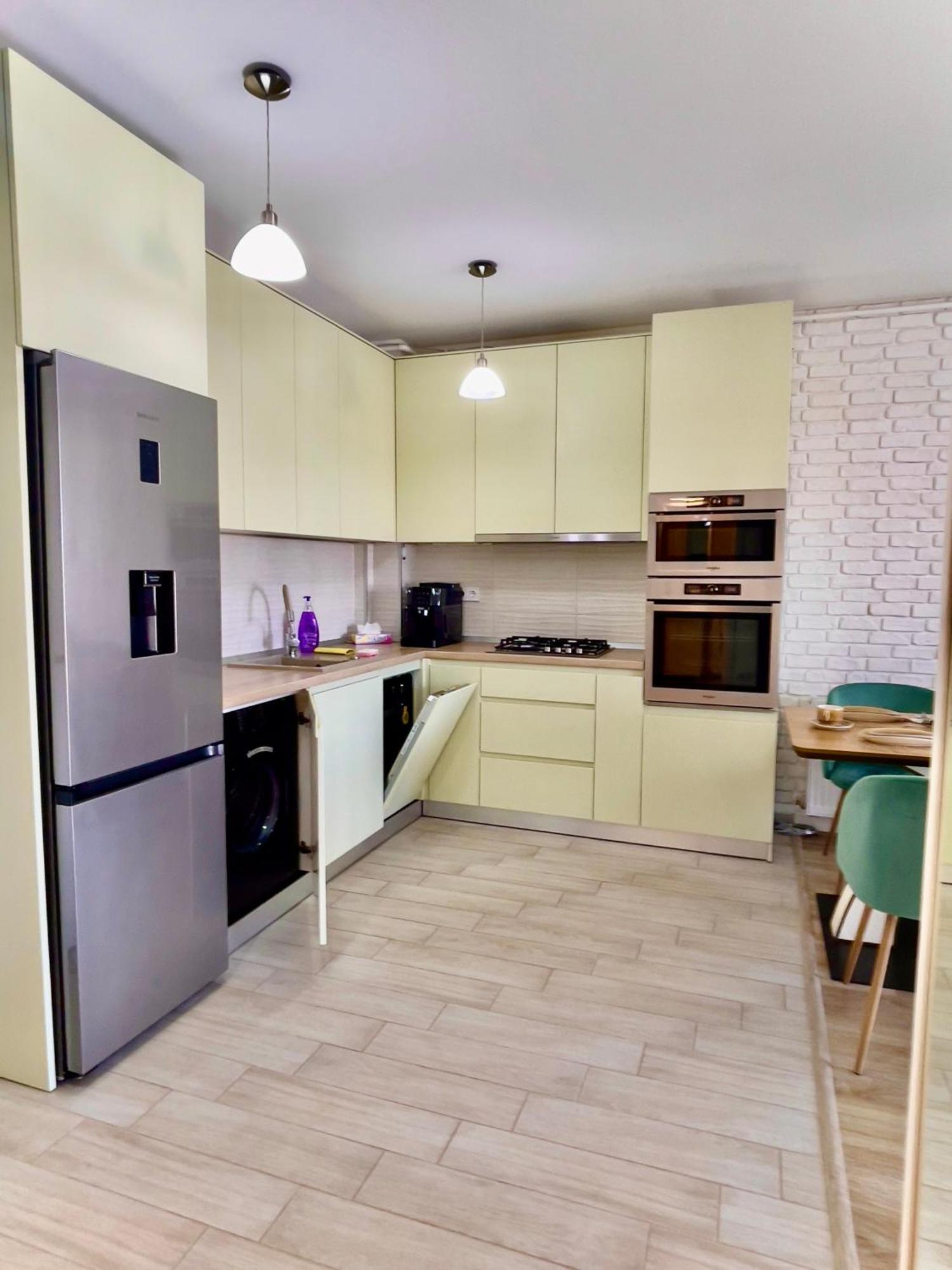 Piazza Vista - Granvia Park Apartman Bukarest Kültér fotó
